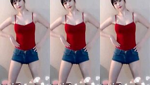 Hot Chinese cutie bounces up and down sexy!