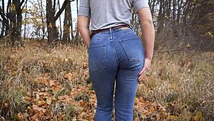milf, show me that amazing ass in tight blue jeans outdoors during massage?