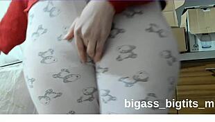 Masturbating Camel Toe In Pajamas