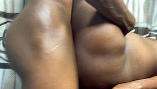 Slim Thick Chocolate Rides African Bbc Hard!