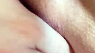 i rub my clit in broad daylight till i cum hard