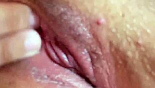 i rub my clit in broad daylight till i cum hard