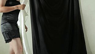 Indo housewife tries new dress, big ass montok gets pounded doggystyle!
