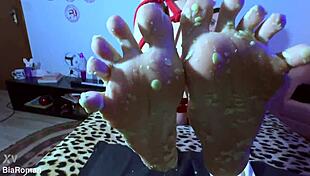 tickling her soles was a dream come true