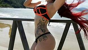 Lomotif shows diana zambrozuski in bikini