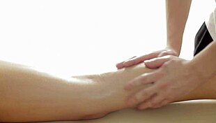 Horny playgirl does lusty split on cock