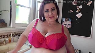 Sexy juicy ass latina milf stepmom seduces stepson