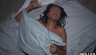 Petite ebony slut screams from huge creampie