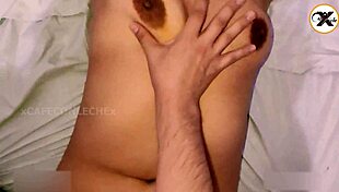 mi hermanastra me entrega su conchita peluda para llenarla de leche