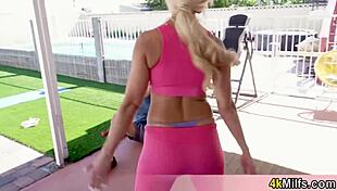 What happens when my sporty stepmom having a heat in her pussy at the morning workout