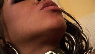 Dressed in leather and chains ebony goddess gets off