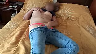 Blonde teen gives blowjob in high definition