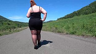 mature bbw walks in pantyhose for fetish