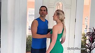 Free use threesome oral workout with the luckiest personal trainer ever