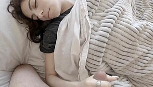 Creampie anal arriba de mi amigo. petite wife moans with anal creampie