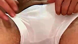 a cueca branca so para ocasioes especiais com a aluna brasileira