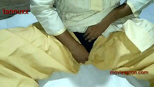 Girlfriend indian desi pussy fuck with radha