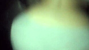 casero celular perdido shows tight pussy
