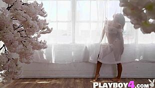 Middle eastern model poses naked after striptease
