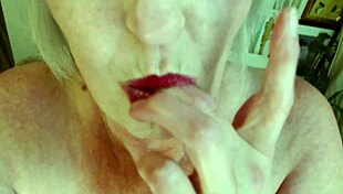 dawnskye1962 sends pink panties to nick in retro update