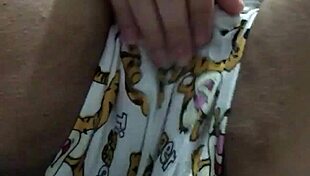 pussy masturbation solo filipina girlfriend