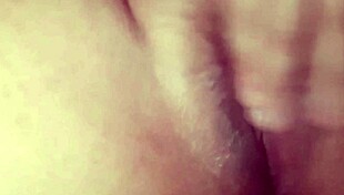 As das punhetas gozando do meu pequeno pau com fimose e a masturbada da minha ex novinha teen 18+ que goza gostoso na sua deliciosa buceta e grandes peitos parte 7