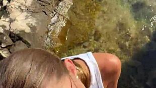 I suddenly wanted to give my boyfriend a risky blowjob on the beach
