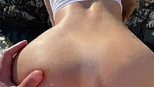I suddenly wanted to give my boyfriend a risky blowjob on the beach